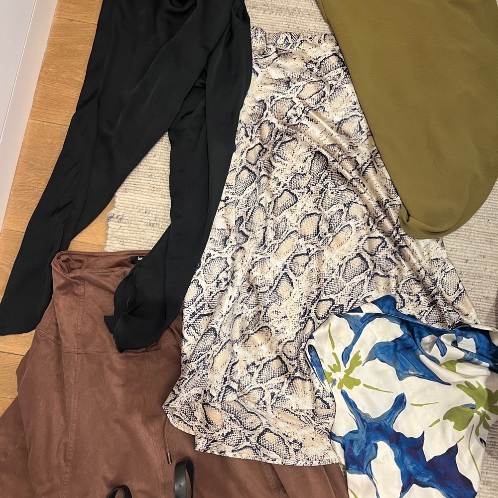 20-Piece Huge Bundle! Fashion Cuts and Prints - Dresses, skirts, pants, shirt